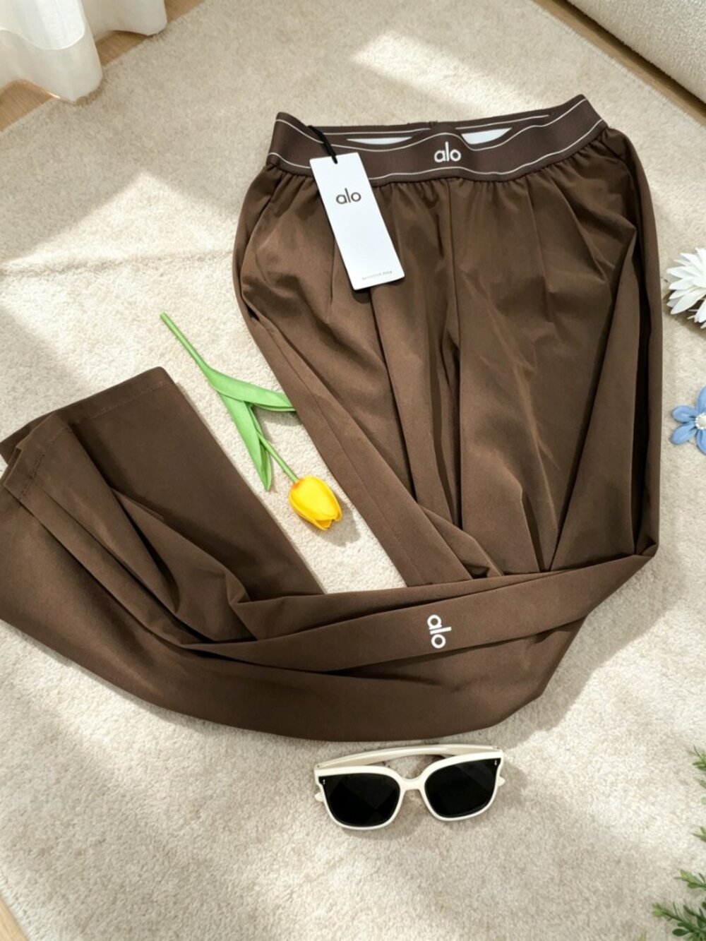 ALO Yoga Suit Up Trouser🎉Brown 30" Inseam New ☕ Wide Leg - Picture 5 of 5